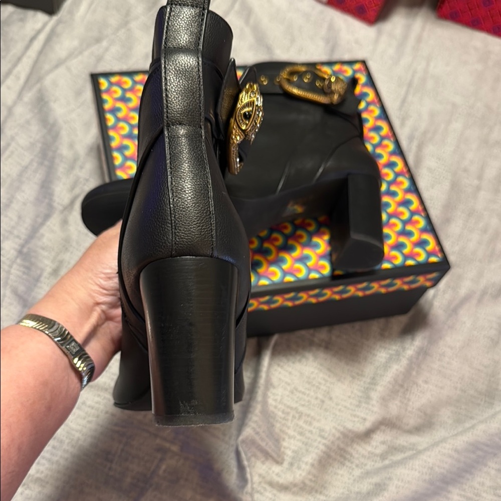 Kurt Geiger Black and Gold Ankle Boots Size 41 or 10 - Picture 4 of 14